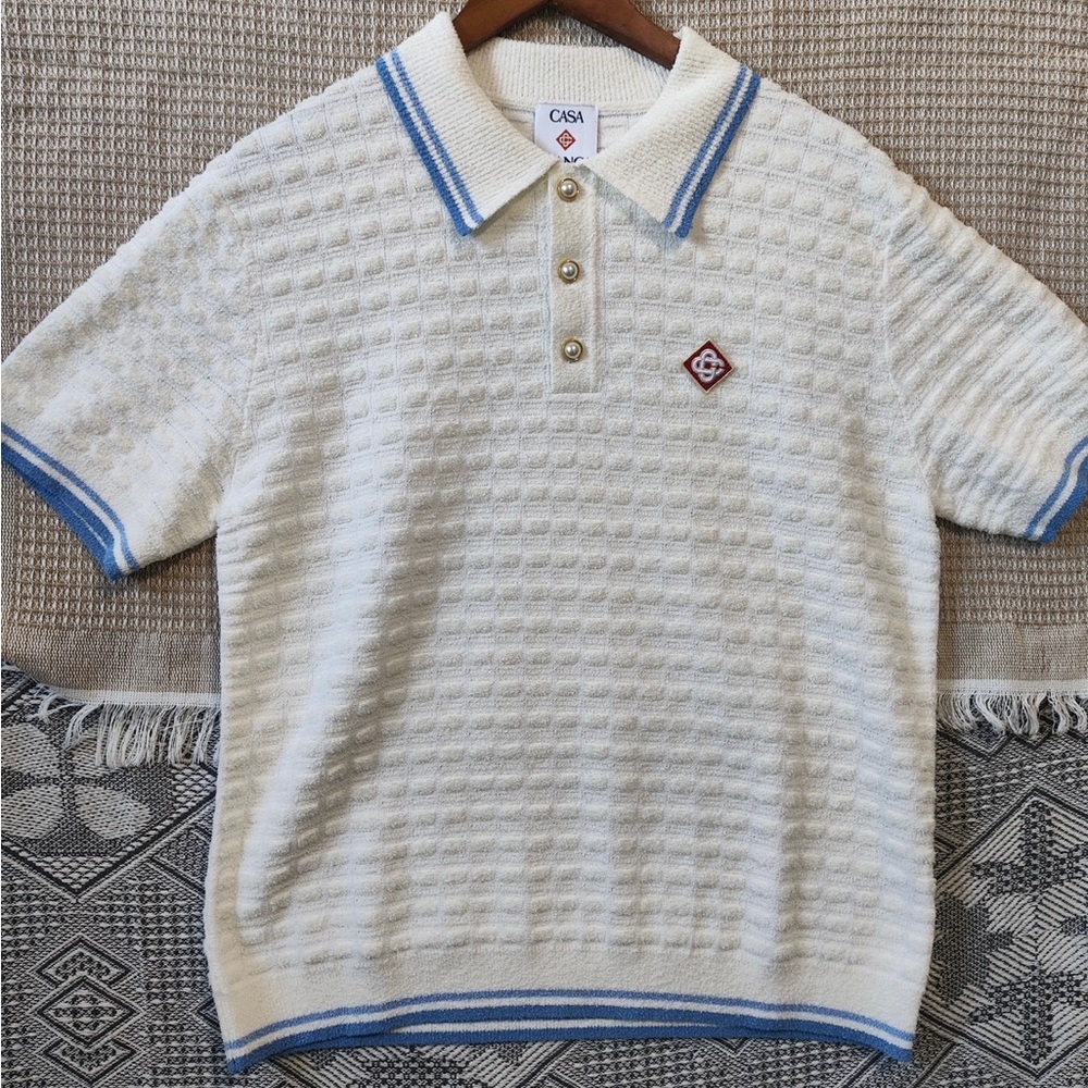 Cream Short-Sleeve Crewneck Sweater with Blue Trim